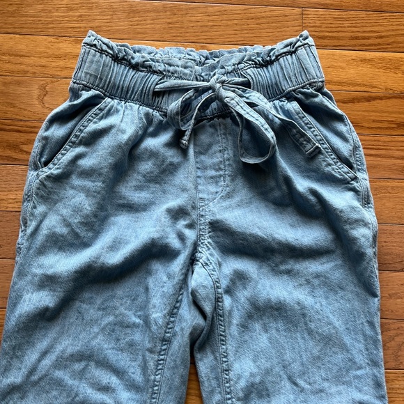 🌺HOLLISTER High-Rise Jean Joggers 🌺 - Picture 3 of 8